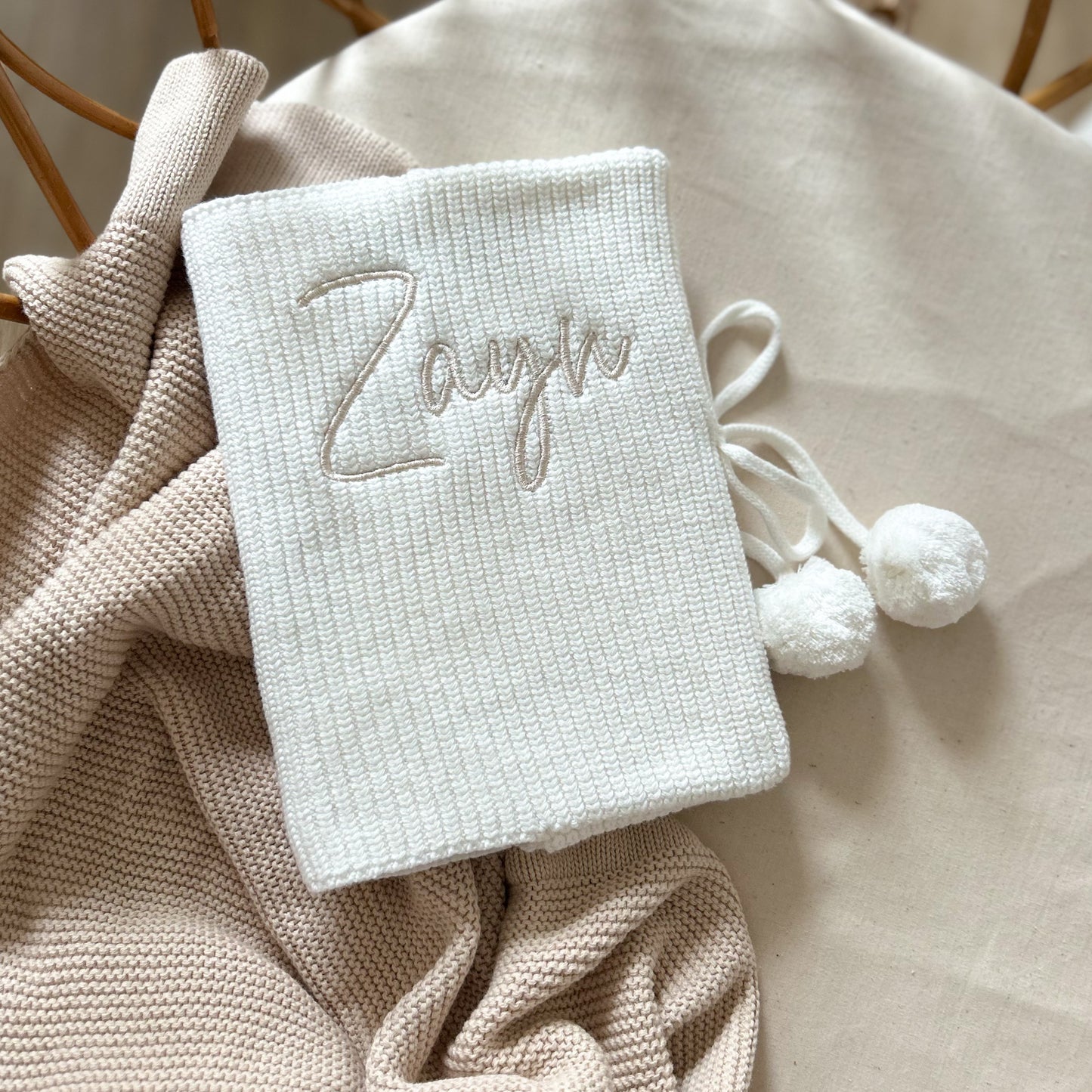 Protège carnet de santé brodé - Milk -