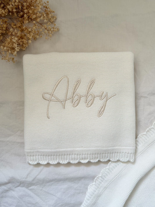 Plaid à bord festonné blanc naturel