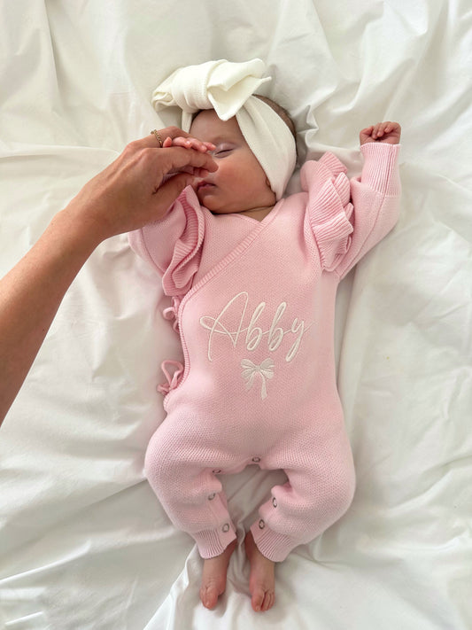 Combinaison à volants rose clair