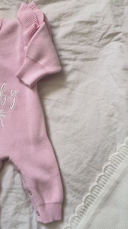 Combinaison à volants rose clair